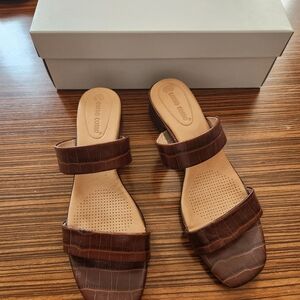 Corso Brown Tile Croco Sandals
